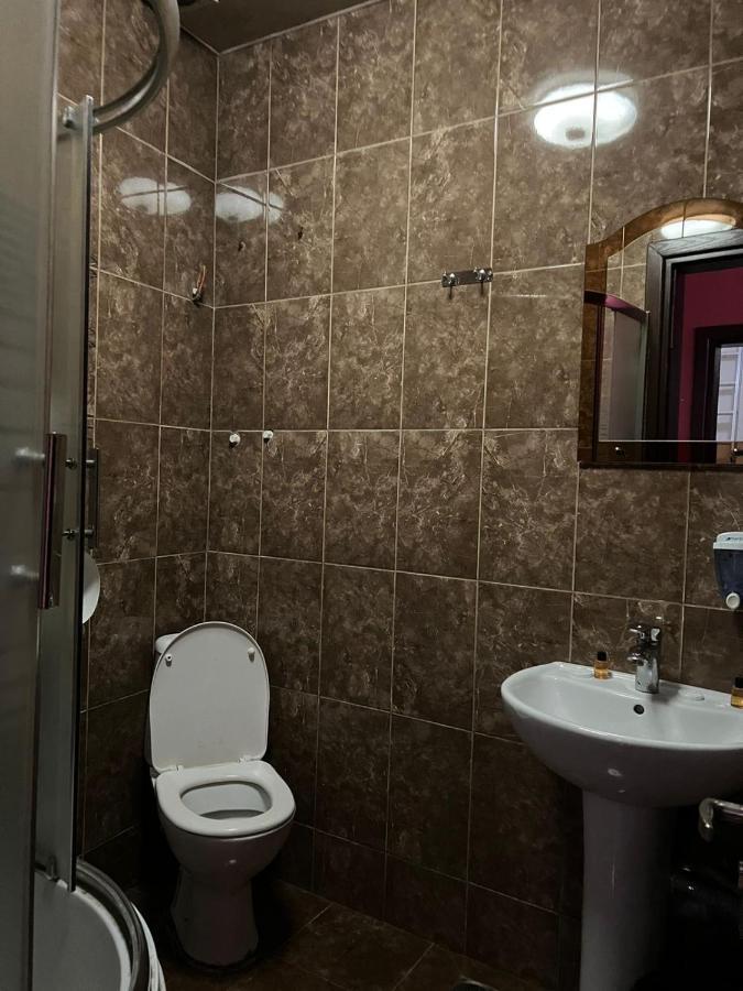 Hotel Albatros Batoemi Buitenkant foto