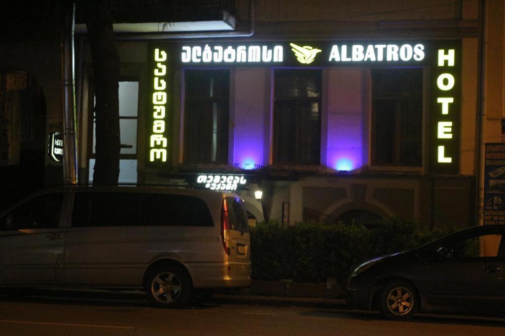 Hotel Albatros Batoemi Buitenkant foto